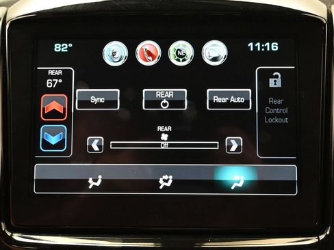 Used 2019 Chevrolet Traverse LT AWD/4WD image 33