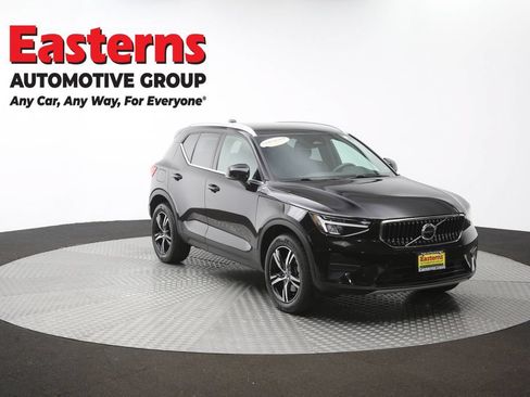 Used 2024 Volvo XC40 B5 Core AWD/4WD image 50