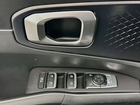 Used 2024 Kia Sorento S image 15