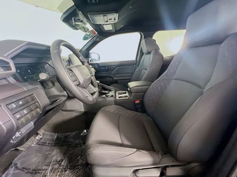 Used 2025 Toyota Tacoma SR5 image 14