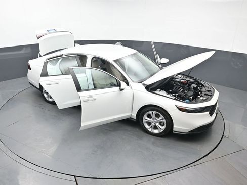 Used 2024 Honda Accord LX image 46