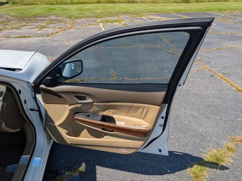 Used 2008 Honda Accord EX-L image 39