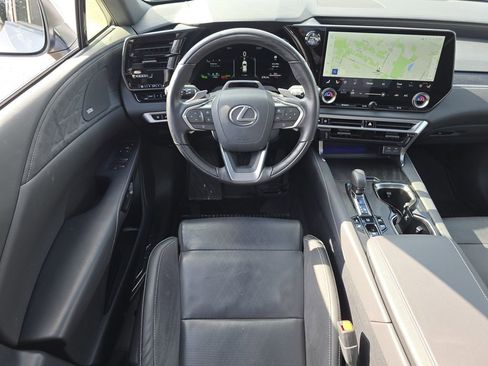 Used 2025 Lexus RX 450h AWD w/ Convenience Package image 2