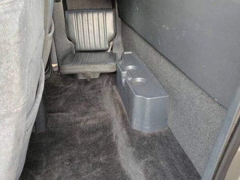 Used 2000 Chevrolet S10 Pickup 4x4 Extended Cab w/ Preferred Equipment Group image 15