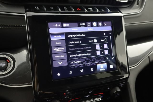 Used 2022 Jeep Grand Cherokee L Laredo w/ Luxury Tech Group I AWD/4WD image 31