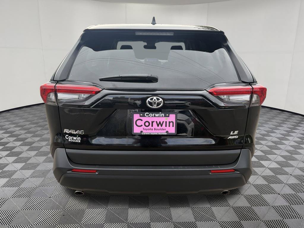 Used 2025 Toyota RAV4 LE AWD/4WD image 7