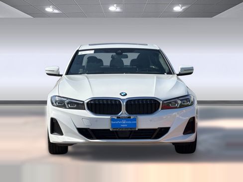 Used 2025 BMW 330i Sedan RWD image 6