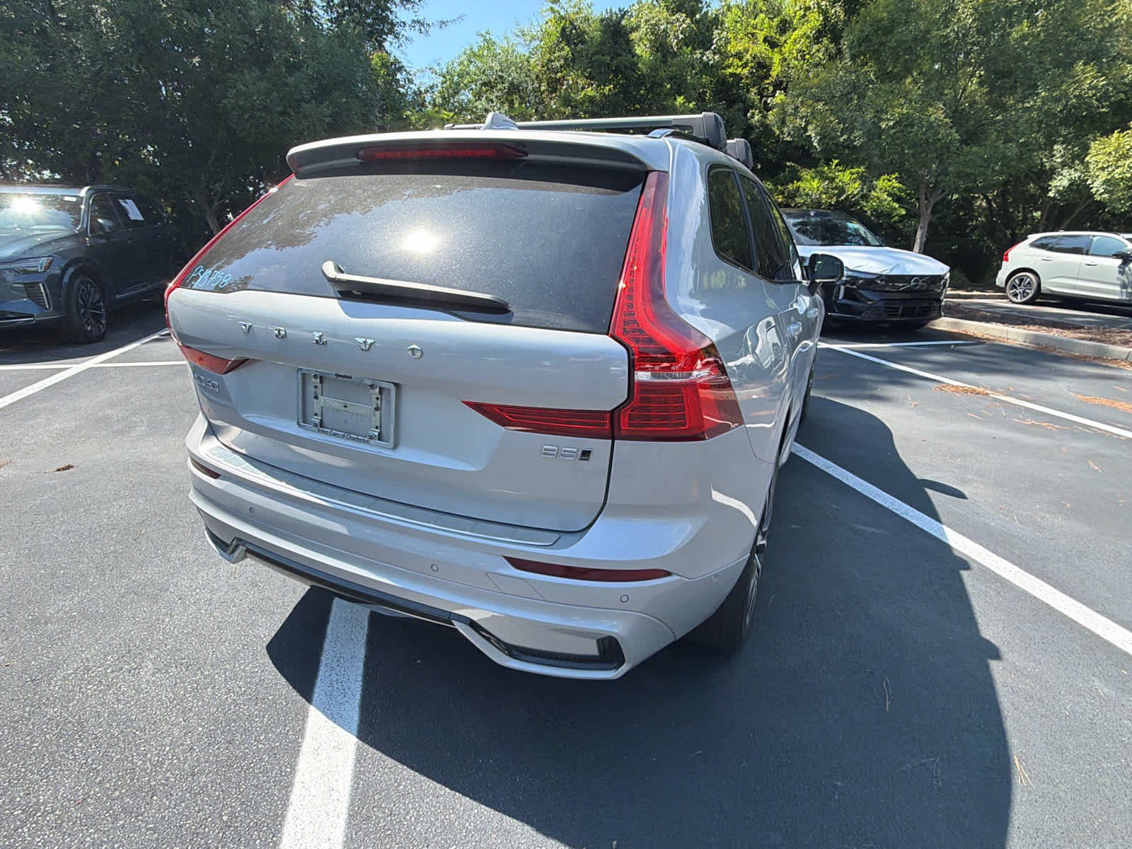Used 2024 Volvo XC60 B5 Plus w/ Protection Package Premier AWD/4WD image 14
