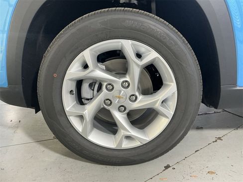 New 2026 Chevrolet Trax LS w/ LS Convenience Package image 20