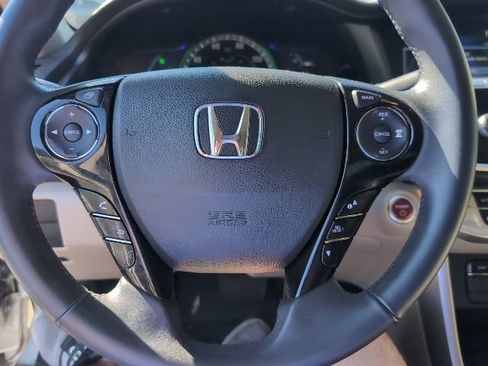 Used 2015 Honda Accord Touring image 11