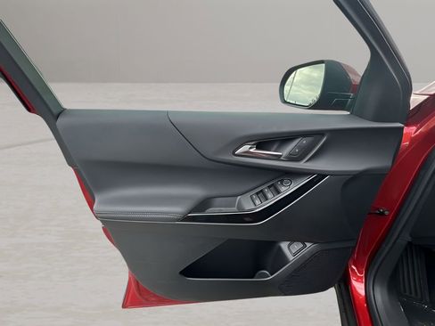 New 2026 Chevrolet Equinox LT w/ Convenience Package II image 21