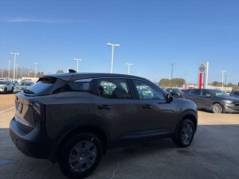 New 2026 Nissan Kicks S image 4