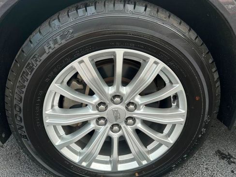 Used 2018 Cadillac XT5 FWD image 31