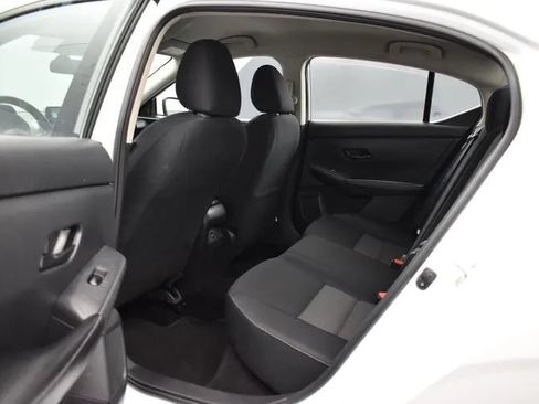 Used 2025 Nissan Sentra SV FWD image 15