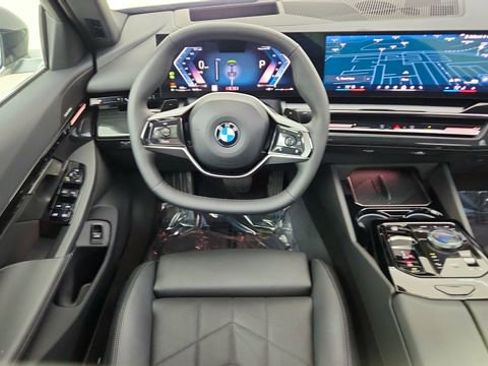 Used 2026 BMW 530i image 36