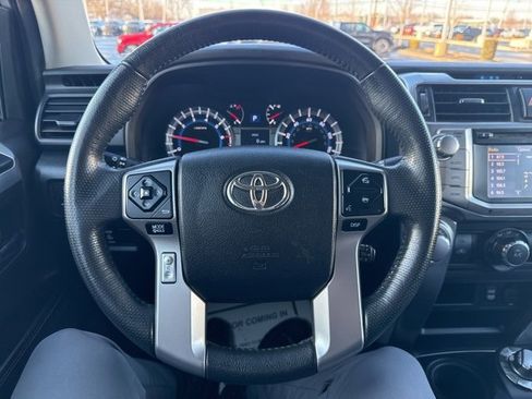 Certified 2019 Toyota 4Runner SR5 Premium image 18