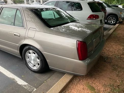 Used 2001 Cadillac De Ville w/ Comfort/Convenience Pkg FWD image 6