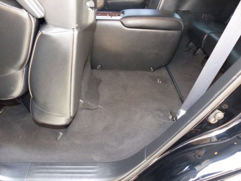 Used 2017 INFINITI QX80 Base AWD 4dr SUV w/ Deluxe Technology Package image 34