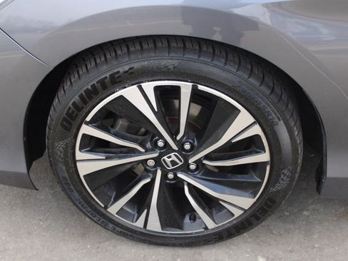 Used 2017 Honda Accord EX-L image 11