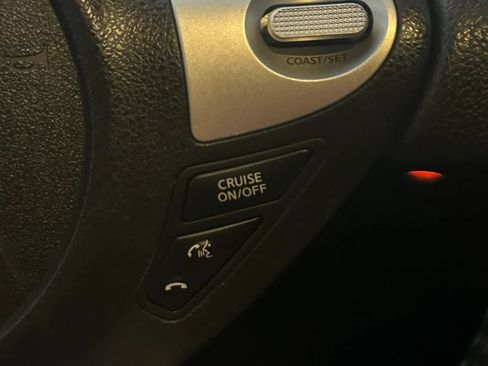 Used 2018 Nissan Sentra SV FWD image 19