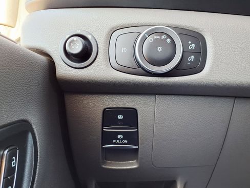 Certified 2024 Ford Transit 250 Low Roof w/ Exterior Upgrade Package image 24