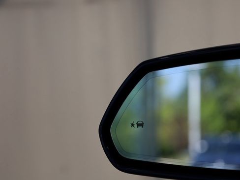 Used 2022 Chevrolet Camaro LT w/ RS Package image 18