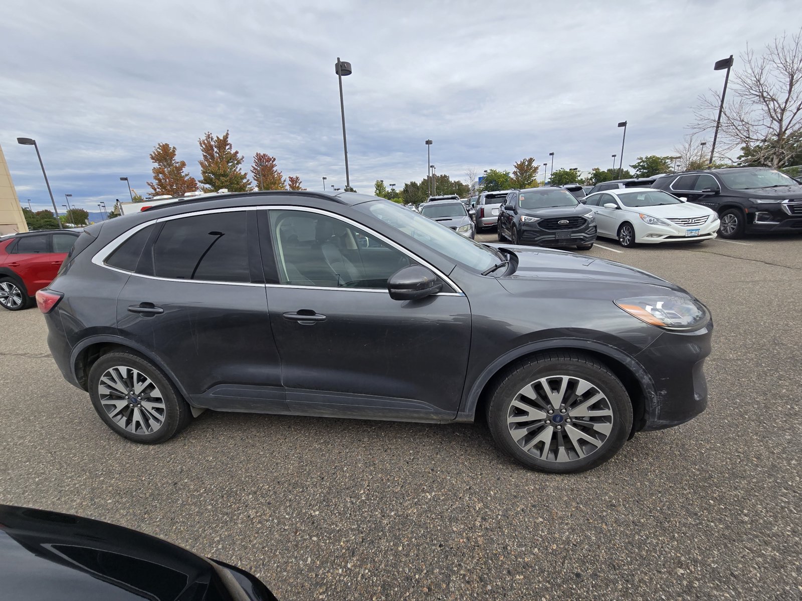 Used 2020 Ford Escape Titanium AWD/4WD image 7