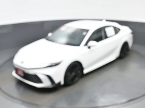 Used 2025 Toyota Camry SE w/ Convenience Package FWD image 37