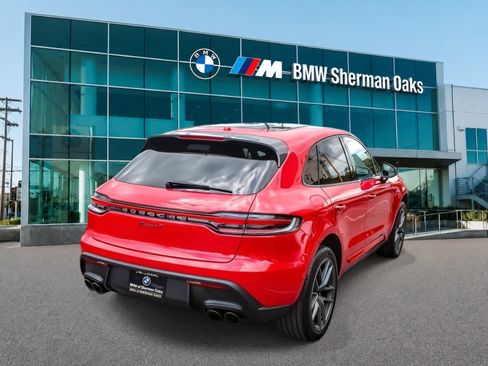 Used 2024 Porsche Macan Turbo AWD/4WD image 4
