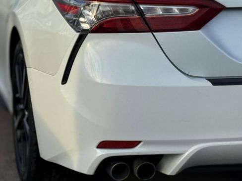 Used 2019 Toyota Camry XSE image 10