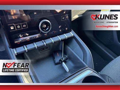 Used 2026 GMC Terrain Elevation w/ Technology Package II image 34