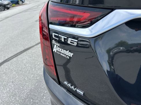 Used 2019 Cadillac CT6 V w/ Driver Assist Package AWD/4WD image 11