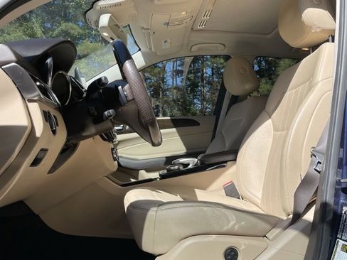 Used 2018 Mercedes-Benz GLE 350 4MATIC image 4