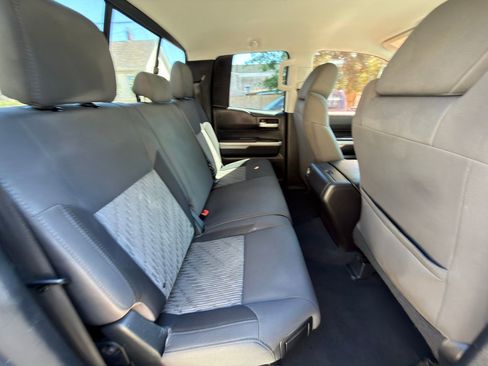 Used 2015 Toyota Tundra SR5 w/ TRD Off Road Package AWD/4WD image 28