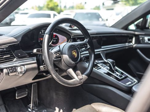 Used 2021 Porsche Panamera 4S w/ Premium Package AWD/4WD image 10