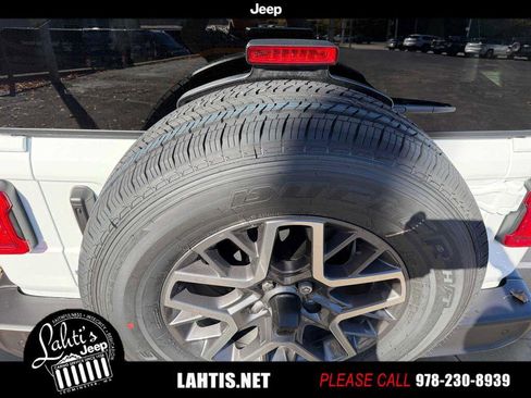 New 2026 Jeep Wrangler Unlimited Sahara image 20
