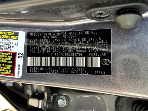 Used 2024 Toyota Camry XLE image 33