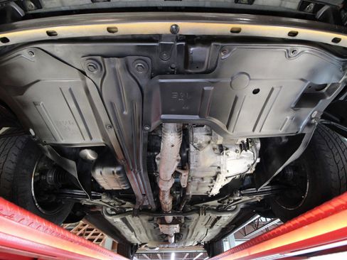 Used 1992 Nissan Maxima SE image 32