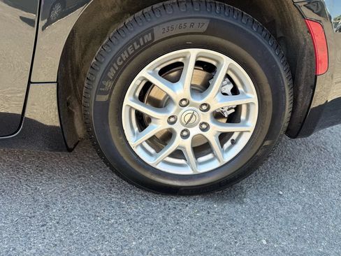 Used 2022 Chrysler Pacifica Touring-L FWD image 26