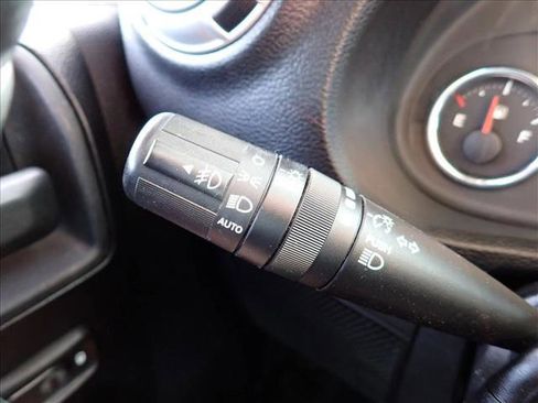 Used 2012 Jeep Wrangler Sahara w/ Connectivity Group image 15