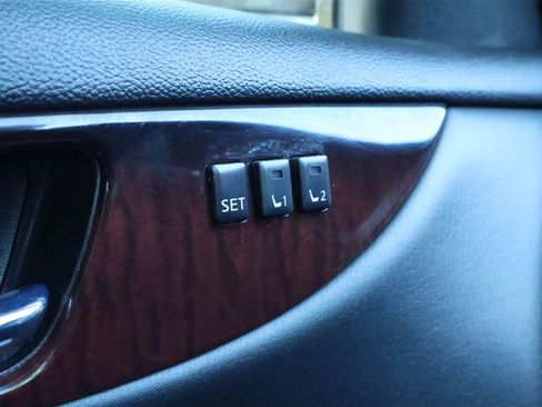 Used 2017 INFINITI QX50 2WD w/ Premium Plus Package image 25