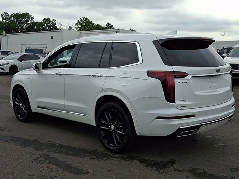 Used 2020 Cadillac XT6 Premium Luxury AWD/4WD image 4