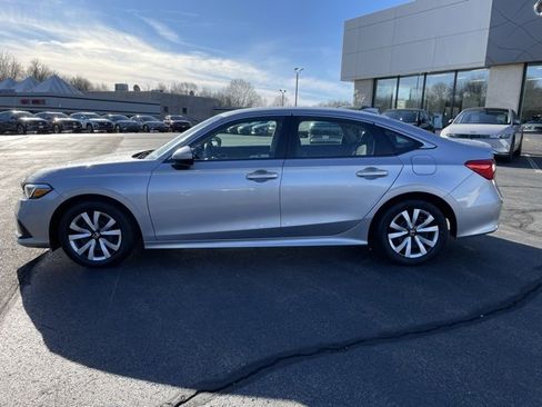 Used 2022 Honda Civic LX image 7