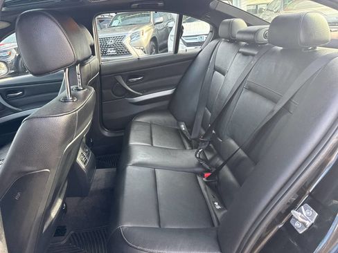 Used 2011 BMW 335i xDrive Sedan w/ M Sport Pkg image 33