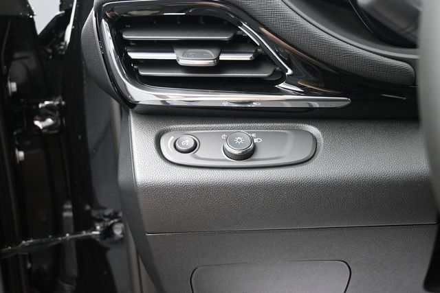 New 2026 Buick Envista Sport Touring w/ Convenience I Package FWD image 36
