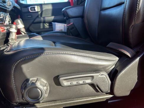 Used 2021 Jeep Wrangler Unlimited Rubicon w/ Dual Top Group image 13