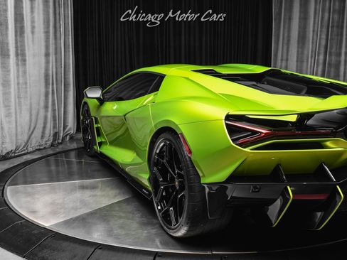 Used 2025 Lamborghini Revuelto AWD/4WD image 32