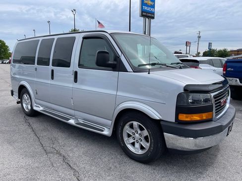 Used 2014 GMC Savana 1500 RWD image 2
