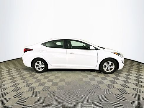 Used 2015 Hyundai Elantra SE FWD image 12