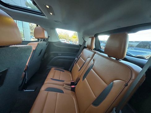 Used 2020 GMC Acadia AT4 image 18